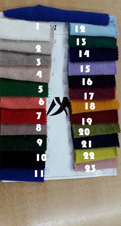 Omitted Lying Discrimination Material pentru pulovar Angora disponibila pe mai multe culori